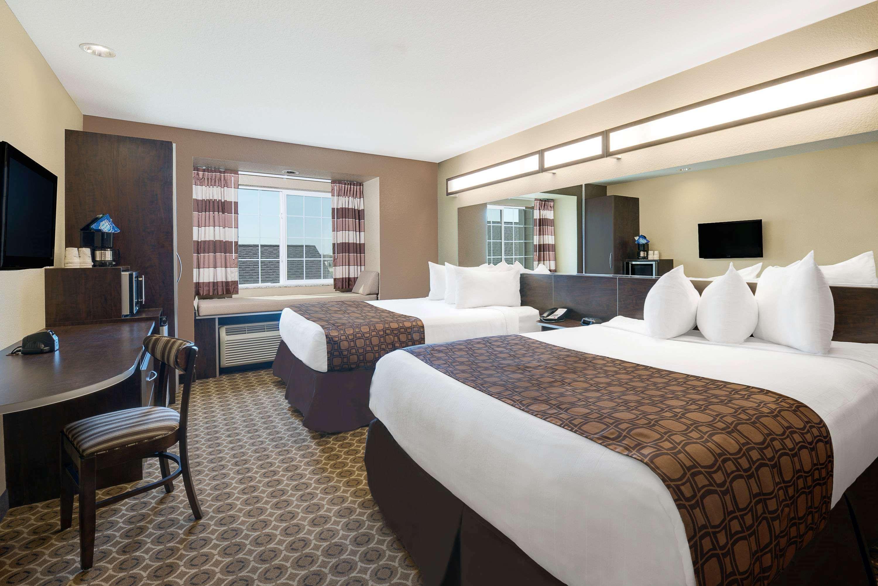 Microtel Inn & Suites By Wyndham Williston Exteriör bild