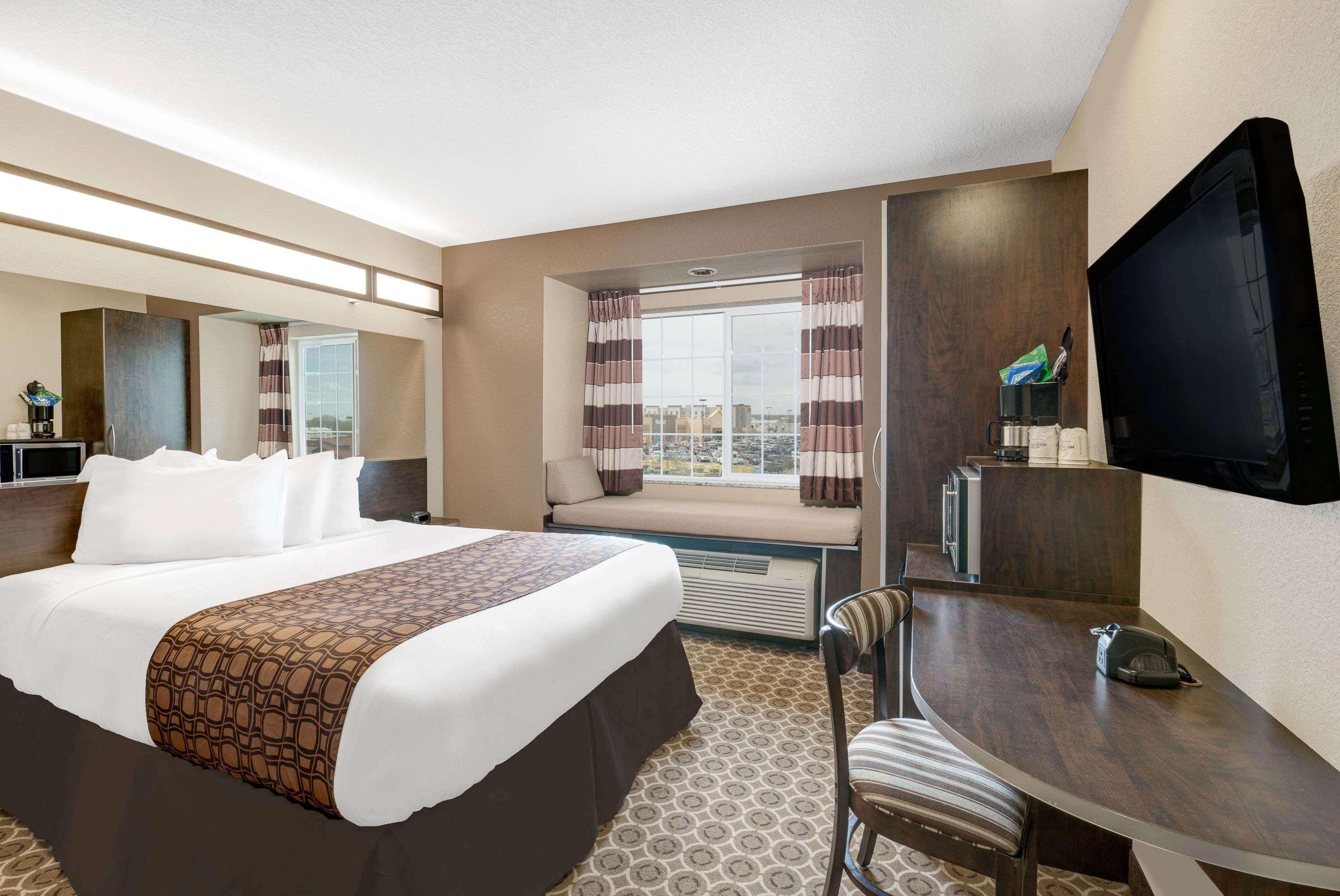 Microtel Inn & Suites By Wyndham Williston Exteriör bild