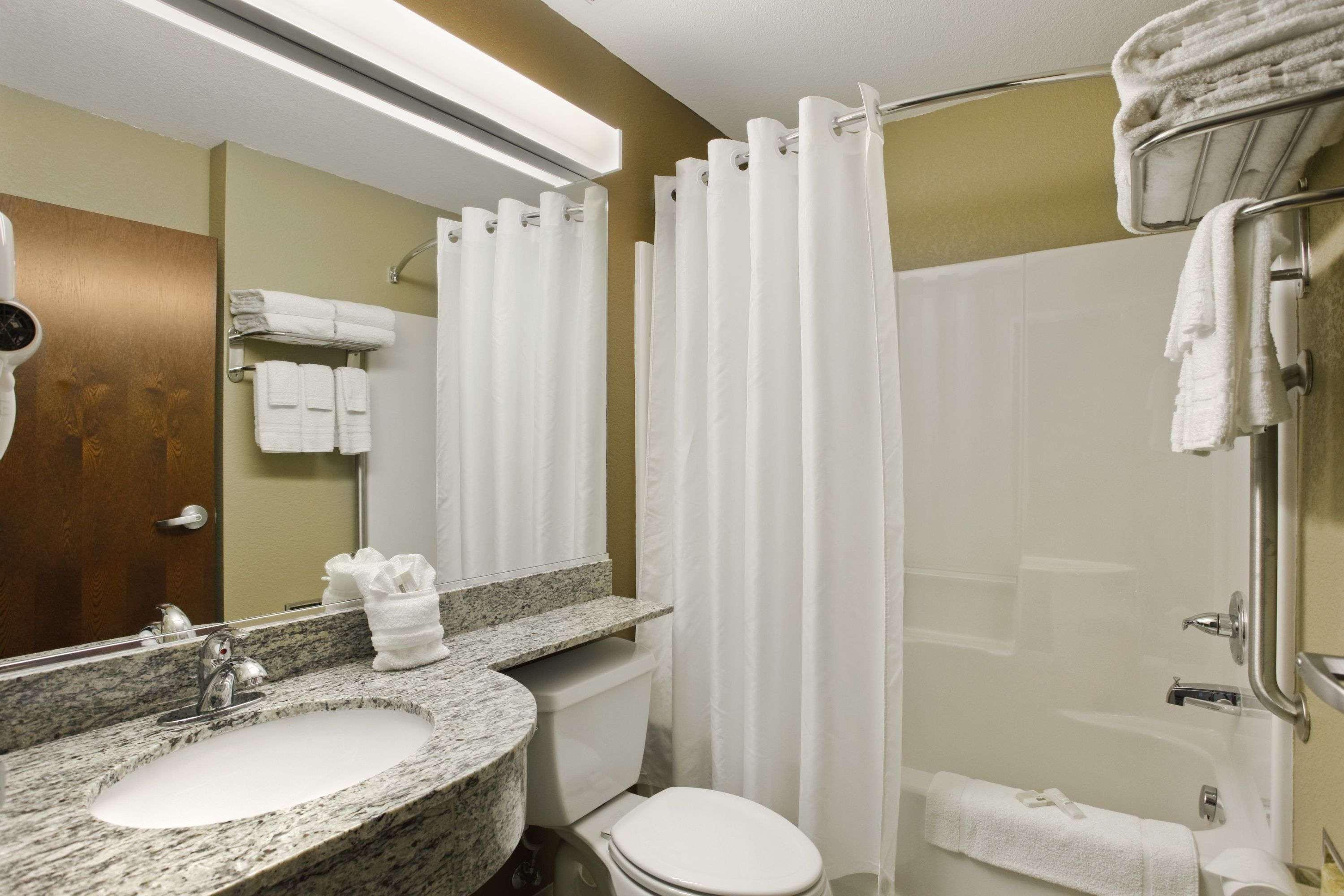 Microtel Inn & Suites By Wyndham Williston Rum bild
