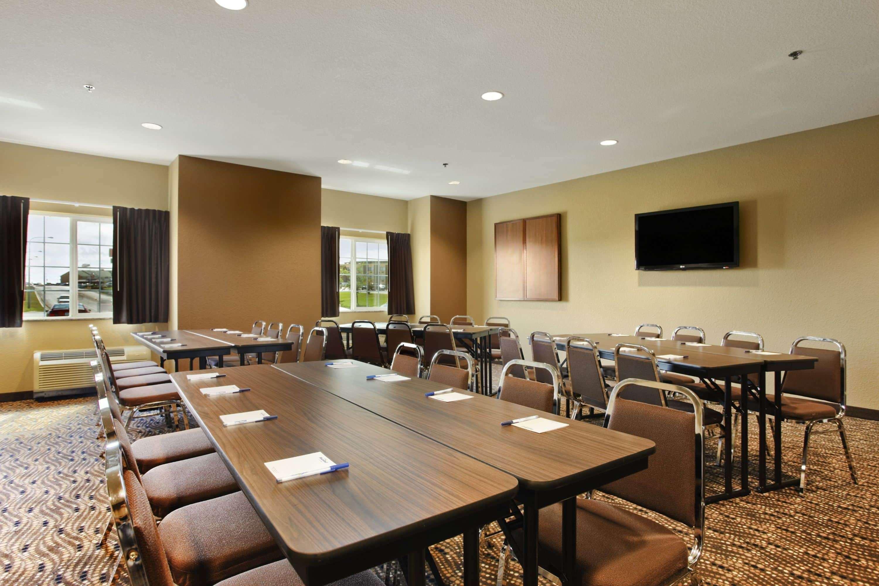 Microtel Inn & Suites By Wyndham Williston Exteriör bild