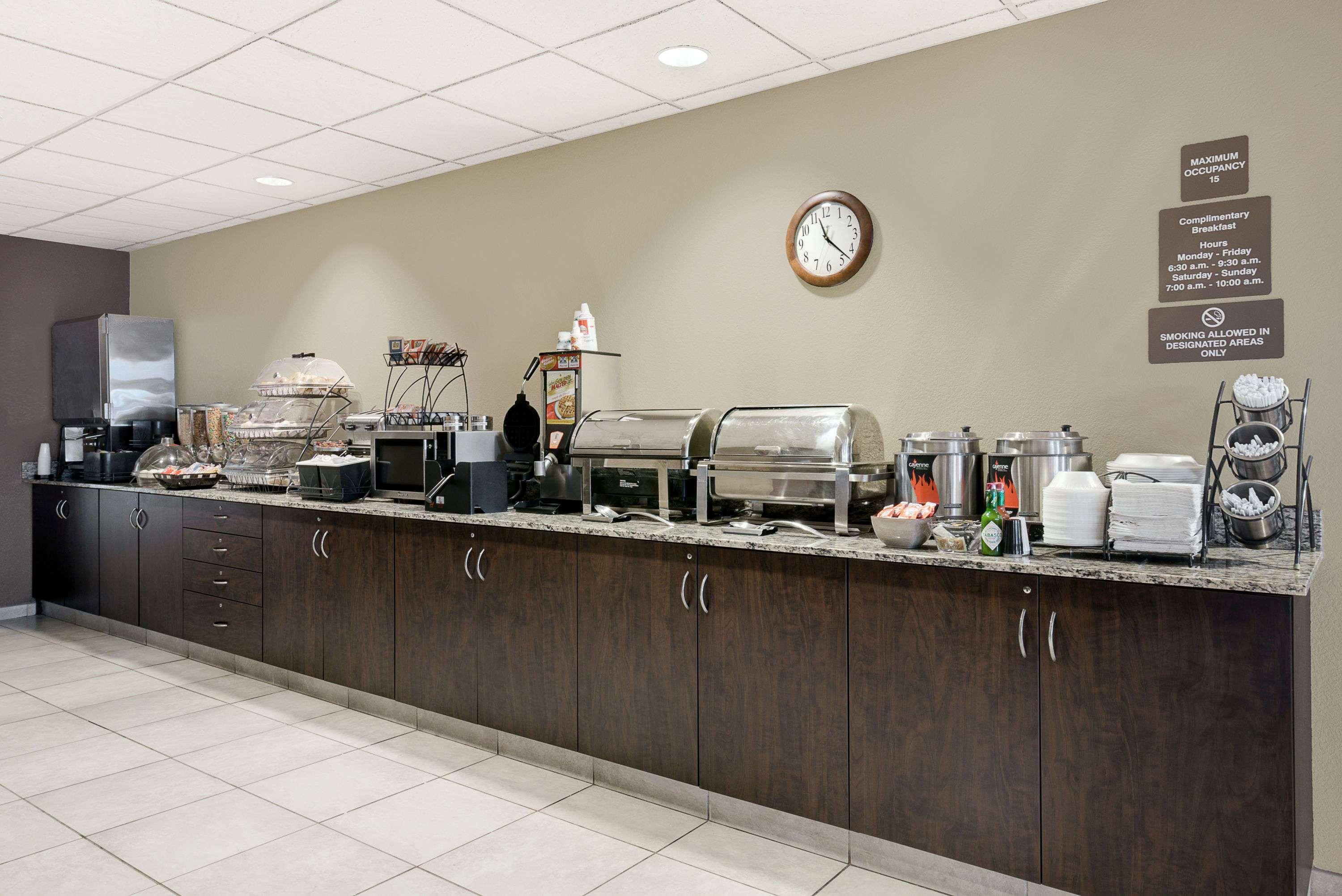 Microtel Inn & Suites By Wyndham Williston Exteriör bild